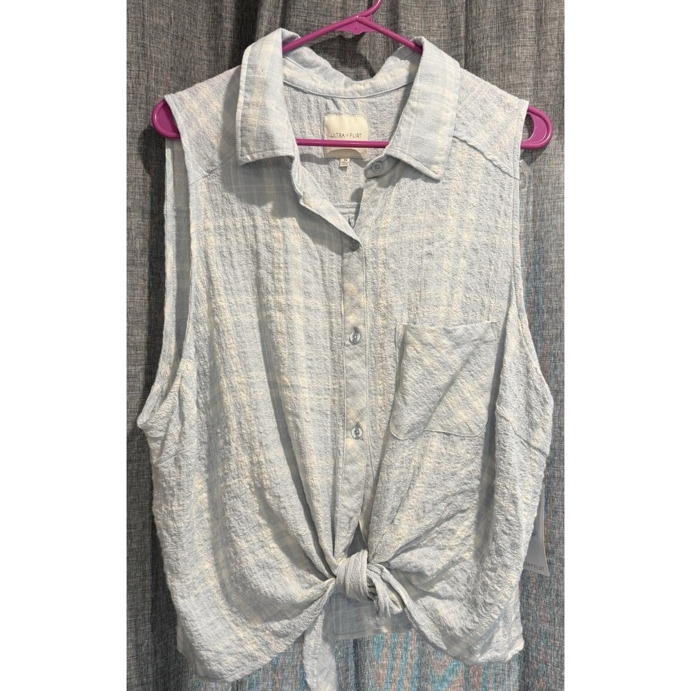Ultra Flirt Women's Collared‎ Plaid Sleeveless Front Tie Top Size 2X blue/white